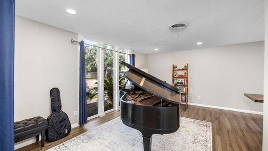 Houston 1-story, 4-bed 10314 Barwood Drive-idx