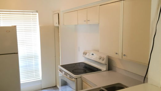 Houston 2-story, 2-bed 1220 Shadowdale Drive 17-idx