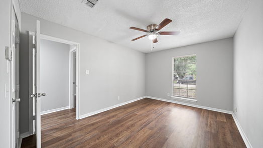 Houston 1-story, 5-bed 2019 Shadow Bend Drive-idx