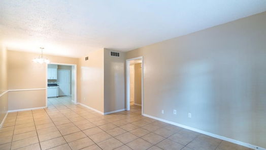 Houston 1-story, 2-bed 1104 W Tri Oaks Lane 117-idx