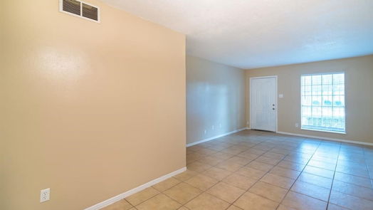 Houston 1-story, 2-bed 1104 W Tri Oaks Lane 117-idx