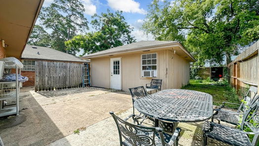 Houston null-story, 4-bed 10167 Brinwood Drive-idx