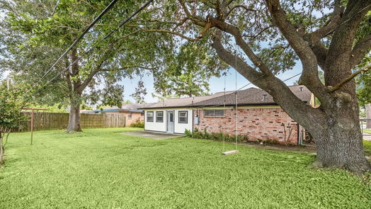 Houston 1-story, 3-bed 1607 Buescher Drive-idx