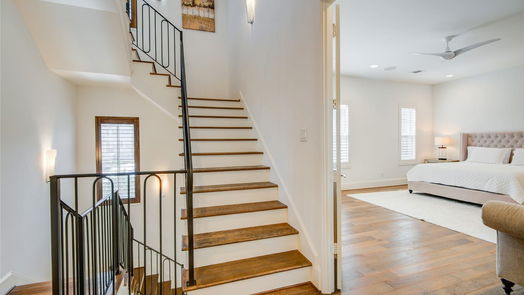 Houston 3-story, 4-bed 11106 Savannah Woods Lane-idx