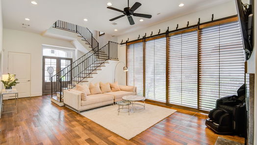 Houston 3-story, 4-bed 11106 Savannah Woods Lane-idx