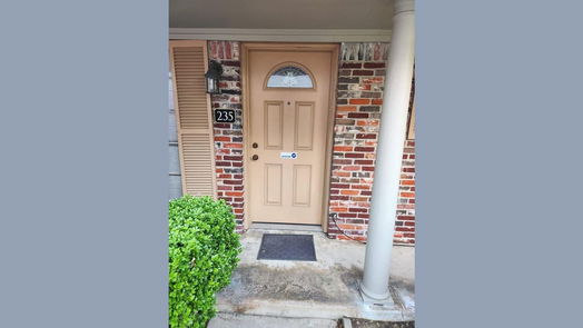 Houston null-story, 3-bed 235 W Tri Oaks Lane 235-idx