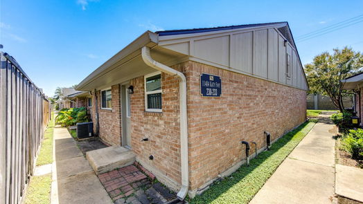 Houston 1-story, 2-bed 230 W Tri Oaks Lane 230-idx