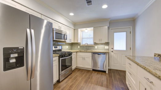 Houston 1-story, 2-bed 230 W Tri Oaks Lane 230-idx