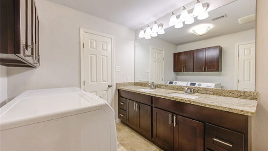 Houston 1-story, 2-bed 230 W Tri Oaks Lane 230-idx