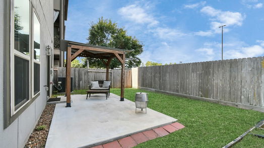 Houston 3-story, 3-bed 4015 Centre Glen Drive-idx