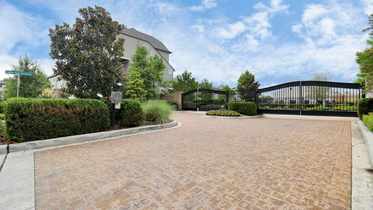 Houston 3-story, 3-bed 4015 Centre Glen Drive-idx