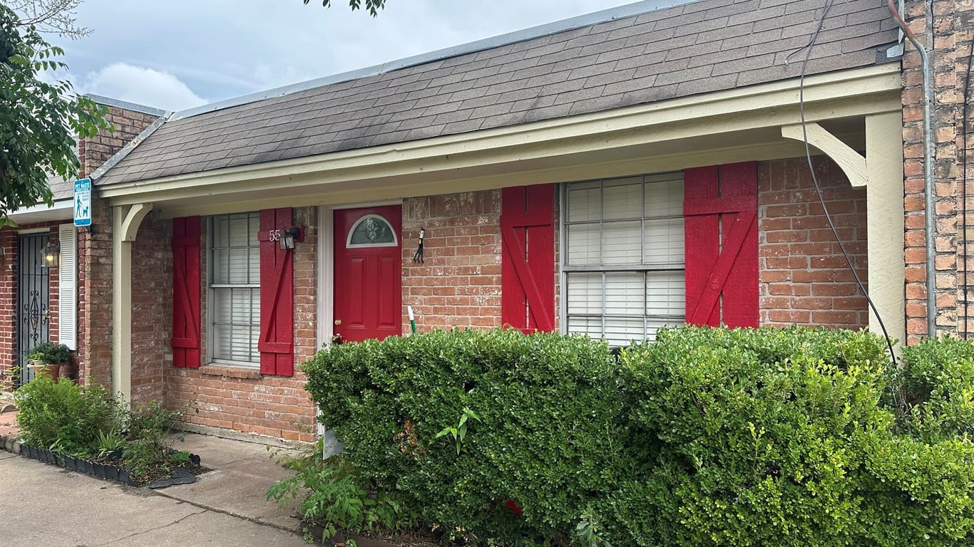 Houston 1-story, 2-bed 1405 Shadowdale Drive 55-idx