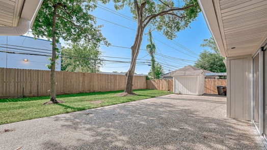 Houston 1-story, 3-bed 1719 Shadow Bend Drive-idx