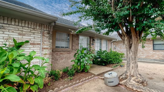 Houston 1-story, 1-bed 1016 Tri Oaks Lane 92-idx