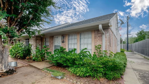 Houston 1-story, 1-bed 1016 Tri Oaks Lane 92-idx