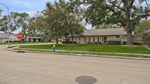 Houston null-story, 3-bed 10526 Knoboak Drive-idx