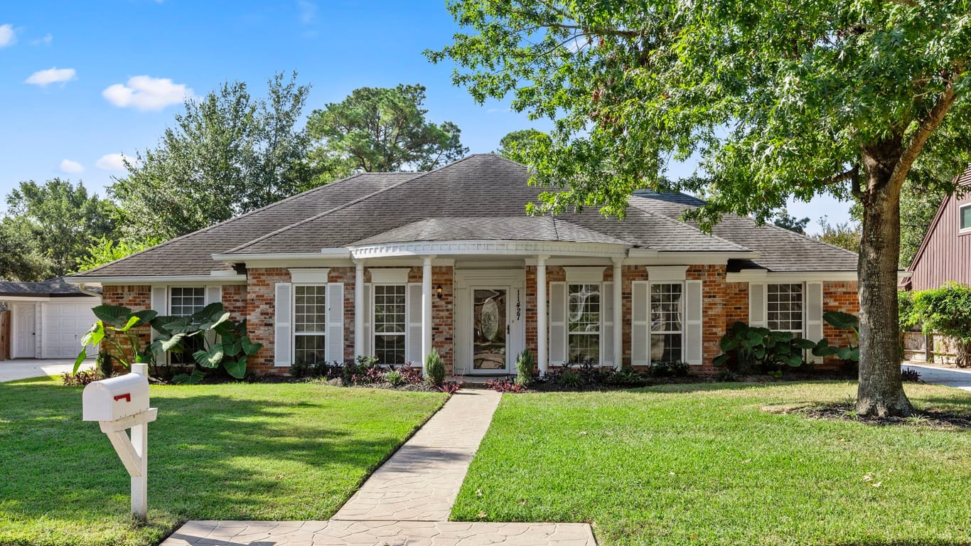 Houston 1-story, 4-bed 11427 Valley Stream Drive-idx