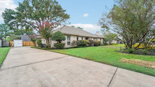 Houston 1-story, 4-bed 3019 Durban Drive-idx