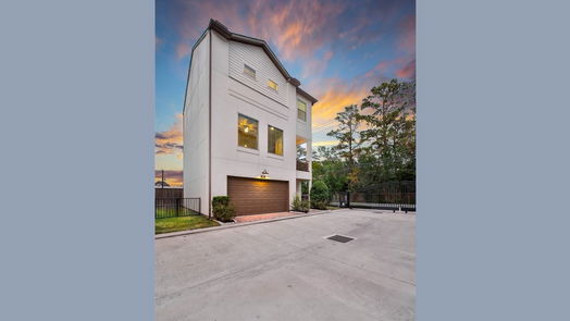 Houston 3-story, 3-bed 10902 Brookeshire Chase Lane-idx