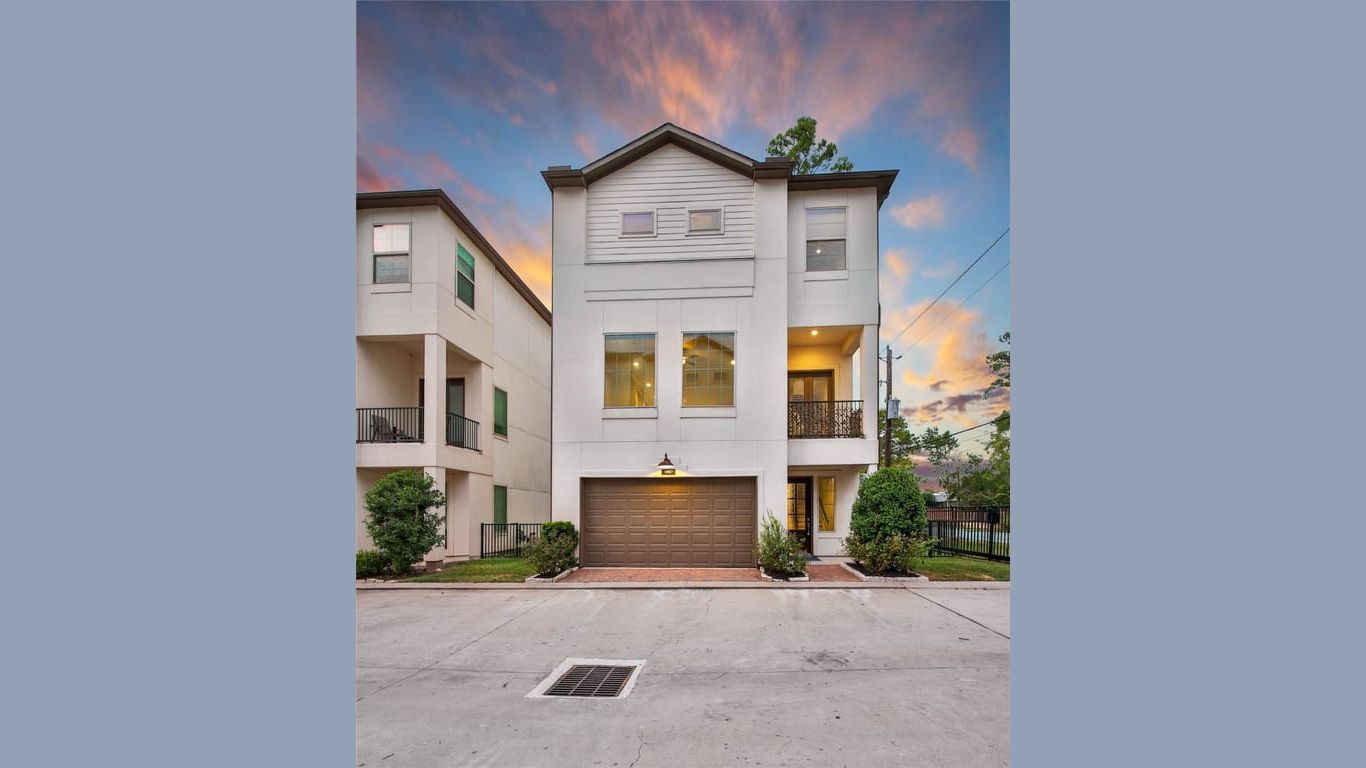 Houston 3-story, 3-bed 10902 Brookeshire Chase Lane-idx