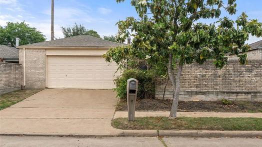 Houston 1-story, 3-bed 11906 N Fairhollow Lane-idx