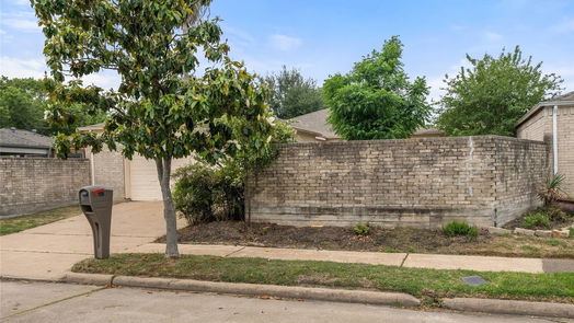 Houston 1-story, 3-bed 11906 N Fairhollow Lane-idx