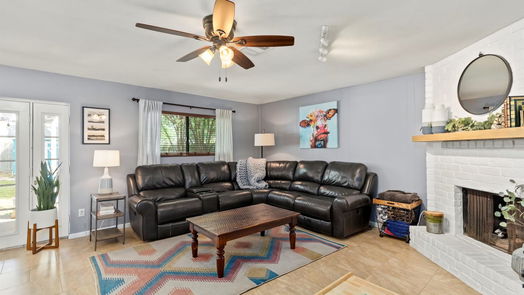 Houston null-story, 3-bed 10550 Alcott Drive-idx
