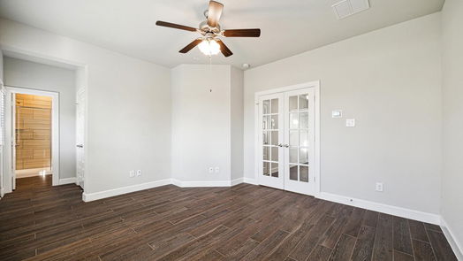 Houston 3-story, 3-bed 10620 Centre Shadows Drive-idx