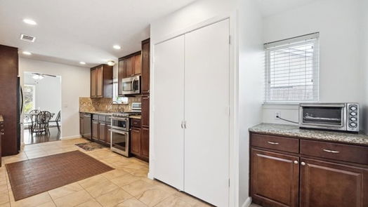 Houston null-story, 3-bed 10206 Oakpoint Drive-idx