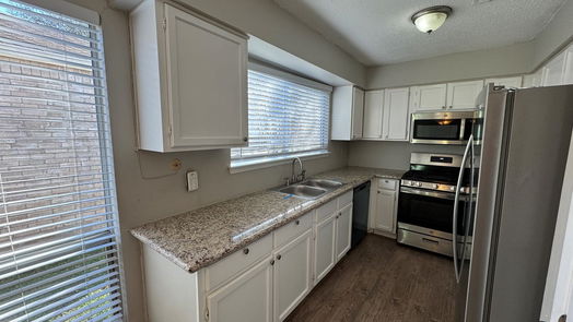 Houston 1-story, 3-bed 11906 N Fairhollow Lane-idx