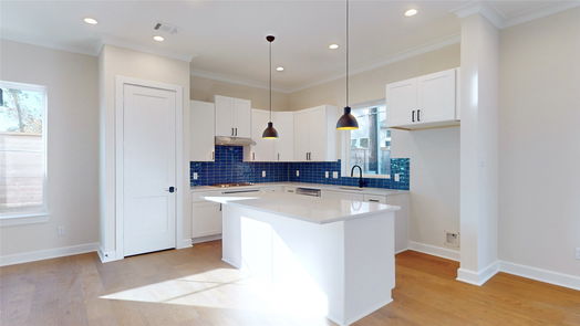 Houston 3-story, 4-bed 1705 Wycliffe Drive B-idx