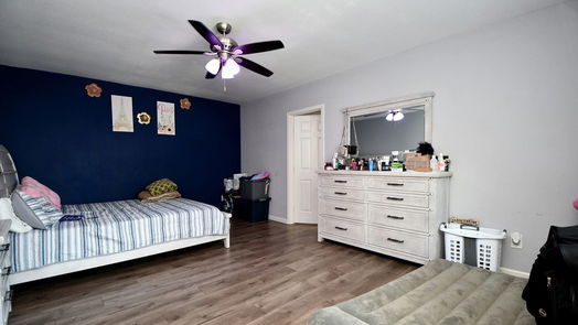 Houston 1-story, 5-bed 12006 Drifting Winds Drive-idx