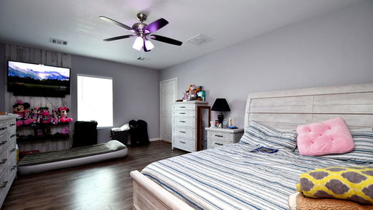 Houston 1-story, 5-bed 12006 Drifting Winds Drive-idx