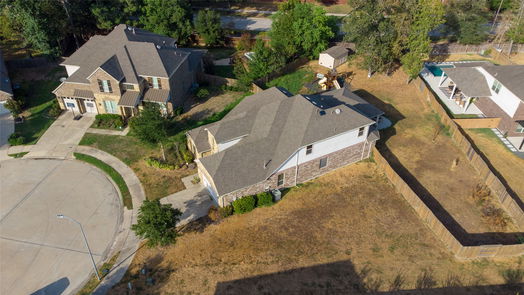 Houston 2-story, 4-bed 13510 Lake Willoughby Lane-idx