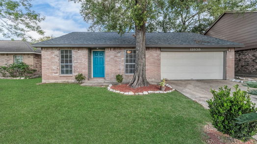 Houston 1-story, 3-bed 11939 Drummond Park Drive-idx