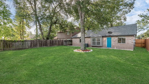 Houston 1-story, 3-bed 11939 Drummond Park Drive-idx