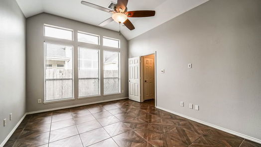 Houston 1-story, 4-bed 13011 Sweetgum Shores Drive-idx