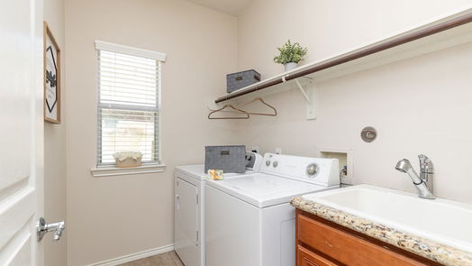 Houston 2-story, 4-bed 13823 Lake Livingston Drive-idx