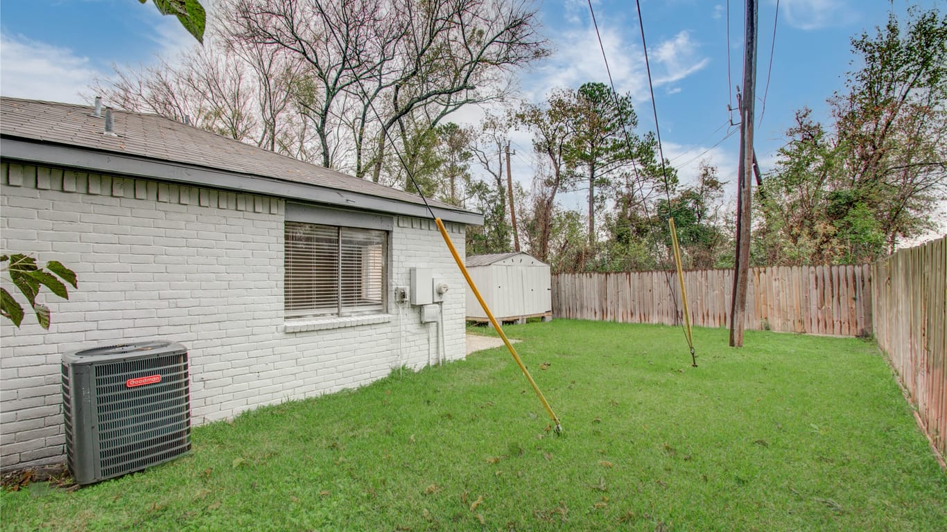 Houston 1-story, 2-bed 13146 Crystal Cove Drive-idx