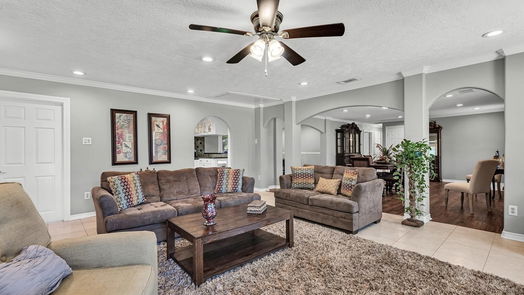 Houston null-story, 3-bed 7500 Bridle Path Drive-idx