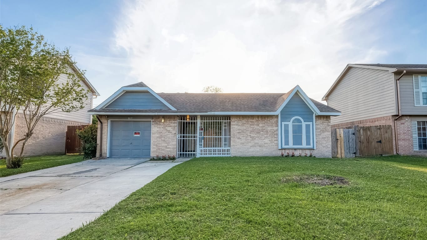 Houston 1-story, 3-bed 8611 Pearl Point Street-idx