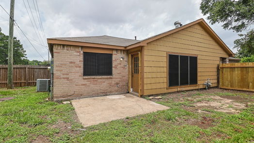 Houston 1-story, 2-bed 13042 Crystal Cove Drive-idx