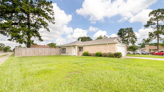 Houston 1-story, 3-bed 8603 Crystal Cove Court-idx