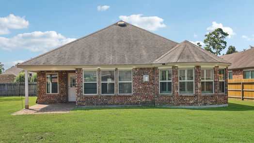 Houston 1-story, 3-bed 16927 Lake Willowby Lane-idx