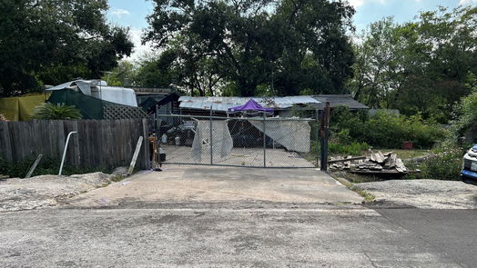 Houston null-story, 2-bed 11110 Clearfield Drive-idx