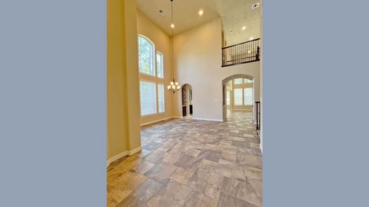 Houston 2-story, 5-bed 13928 N Lake Branch Lane-idx