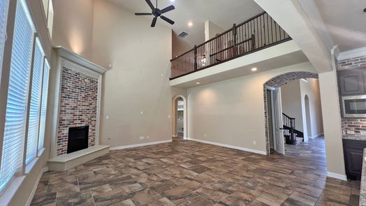 Houston 2-story, 5-bed 13928 N Lake Branch Lane-idx