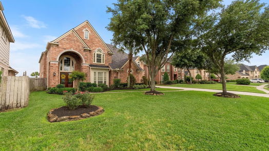 Houston 2-story, 5-bed 13706 Elm Shores Drive-idx