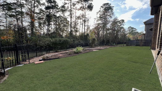 Houston 2-story, 5-bed 13928 N Lake Branch Lane-idx