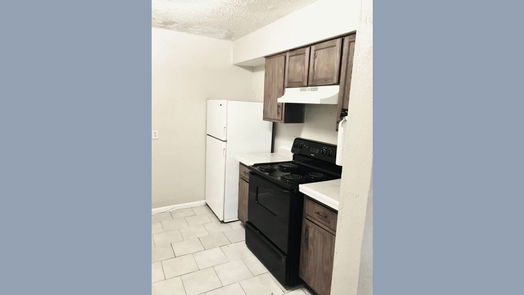 Houston 2-story, 2-bed 13800 Lockway Drive-idx